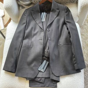 Zanella Italy Women's 3 Piece Suit Size 6
